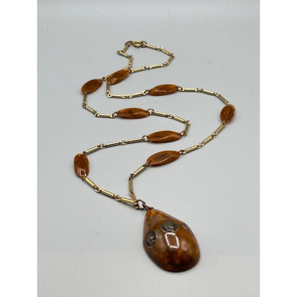 Vintage Bakelite Necklace Gold Tone Chain Drop Pendant & Miniature Coins Inlay - Picture 4 of 6